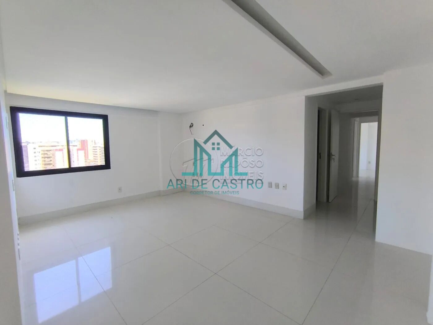 Apartamento à venda com 4 quartos, 202m² - Foto 11