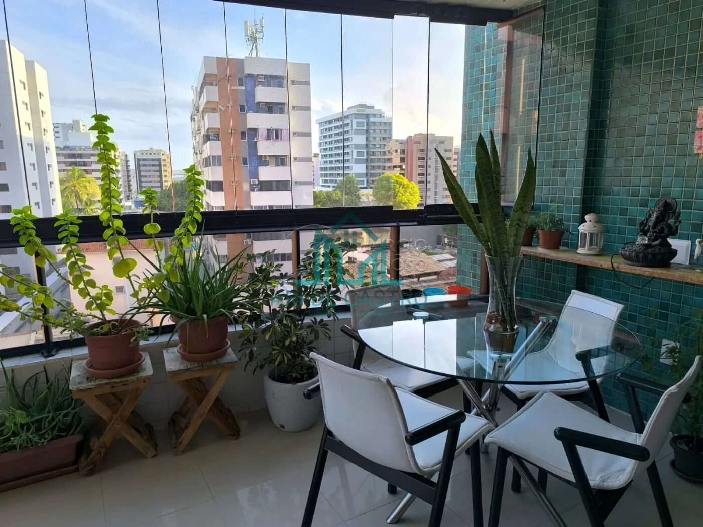 Apartamento à venda com 4 quartos, 155m² - Foto 1