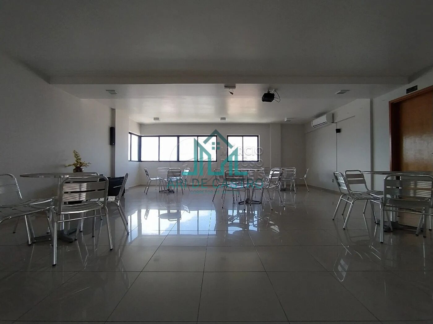 Apartamento para alugar com 1 quarto, 40m² - Foto 6