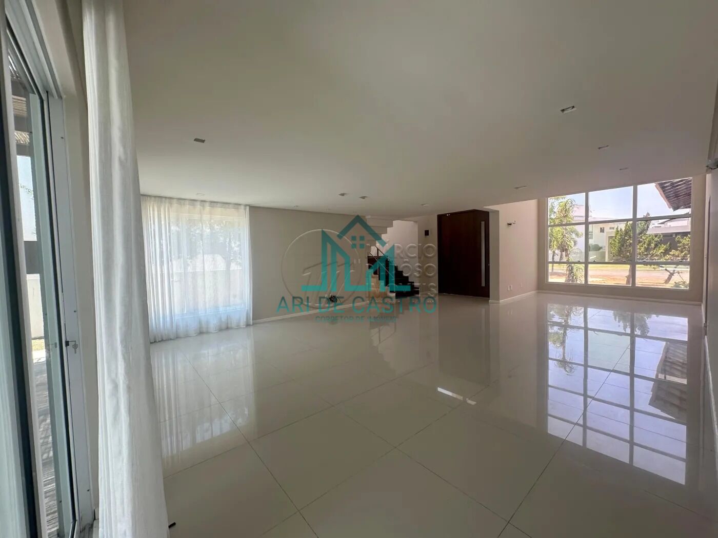 Casa à venda com 4 quartos, 550m² - Foto 10