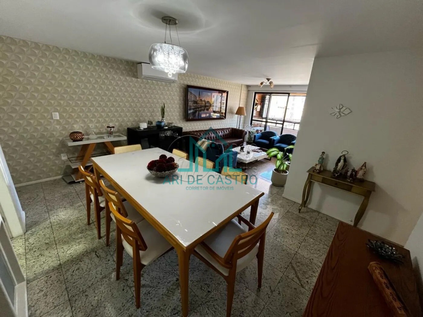 Apartamento à venda com 4 quartos, 126m² - Foto 2