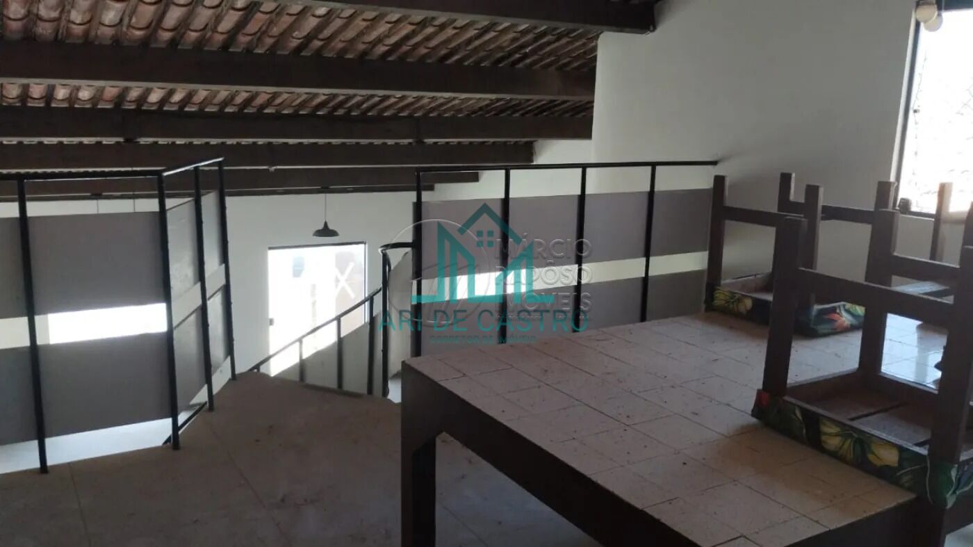 Casa à venda com 6 quartos, 316m² - Foto 14