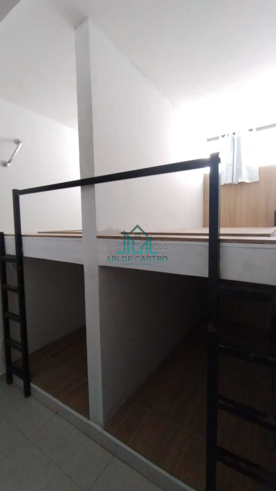 Casa à venda com 6 quartos, 316m² - Foto 29