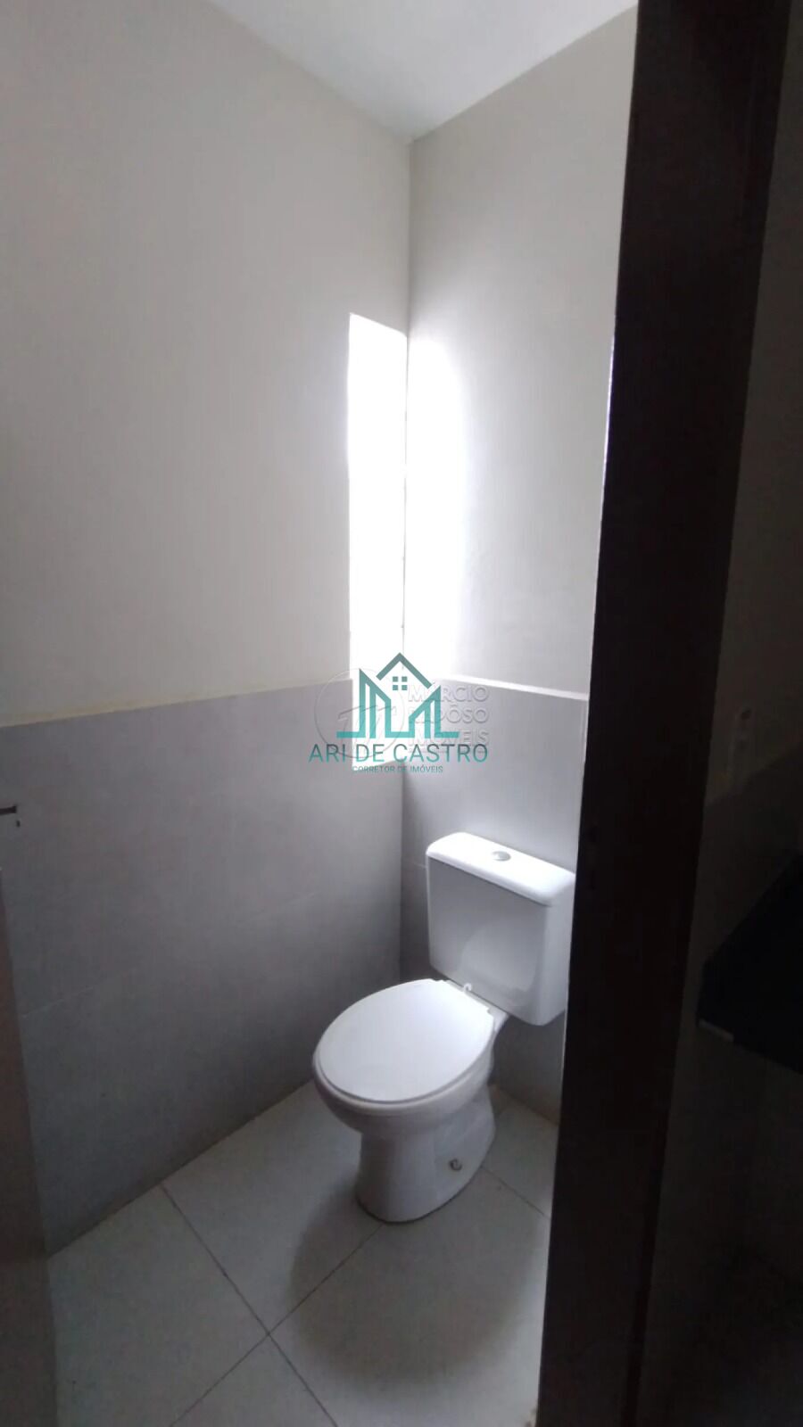 Casa à venda com 6 quartos, 316m² - Foto 22