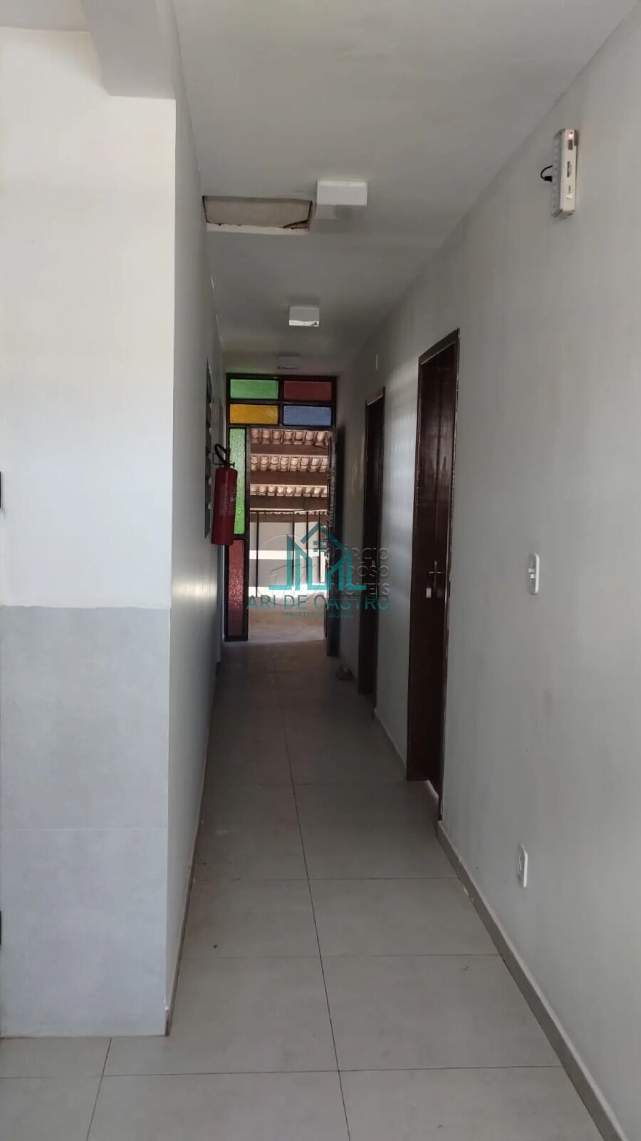 Casa à venda com 6 quartos, 316m² - Foto 15