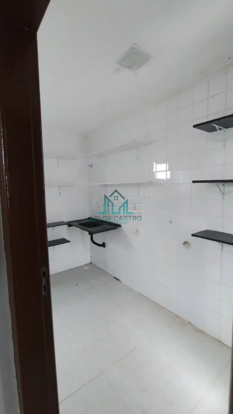 Casa à venda com 6 quartos, 316m² - Foto 32