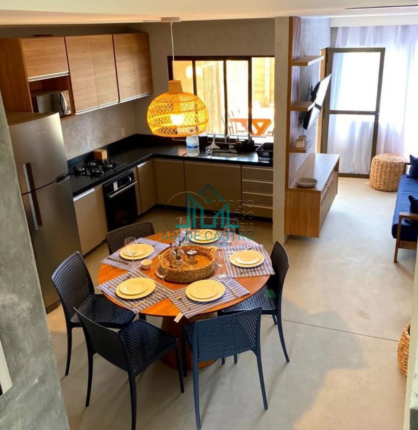 Casa à venda com 3 quartos, 121m² - Foto 2