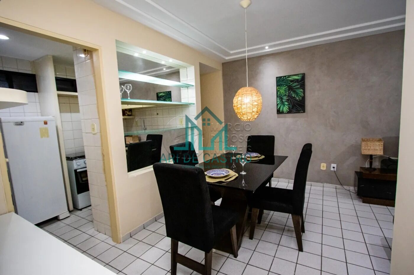 Apartamento à venda com 1 quarto, 42m² - Foto 2