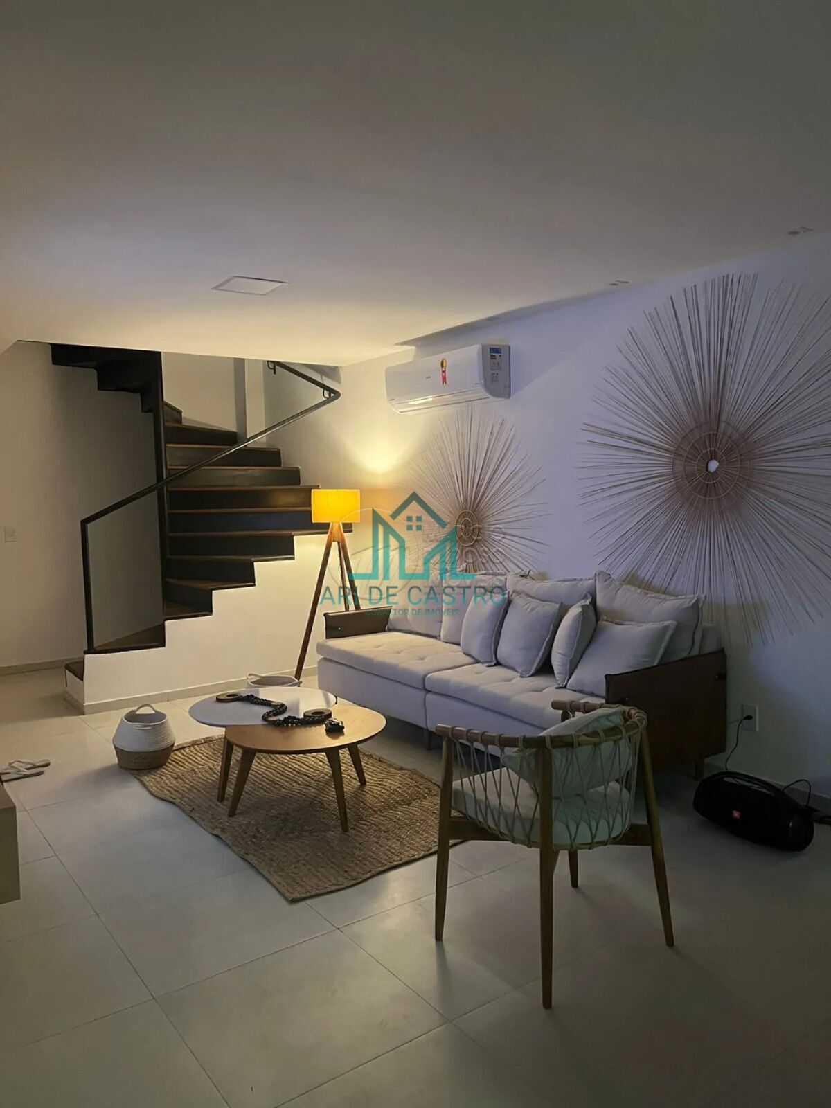 Casa à venda com 3 quartos, 182m² - Foto 4