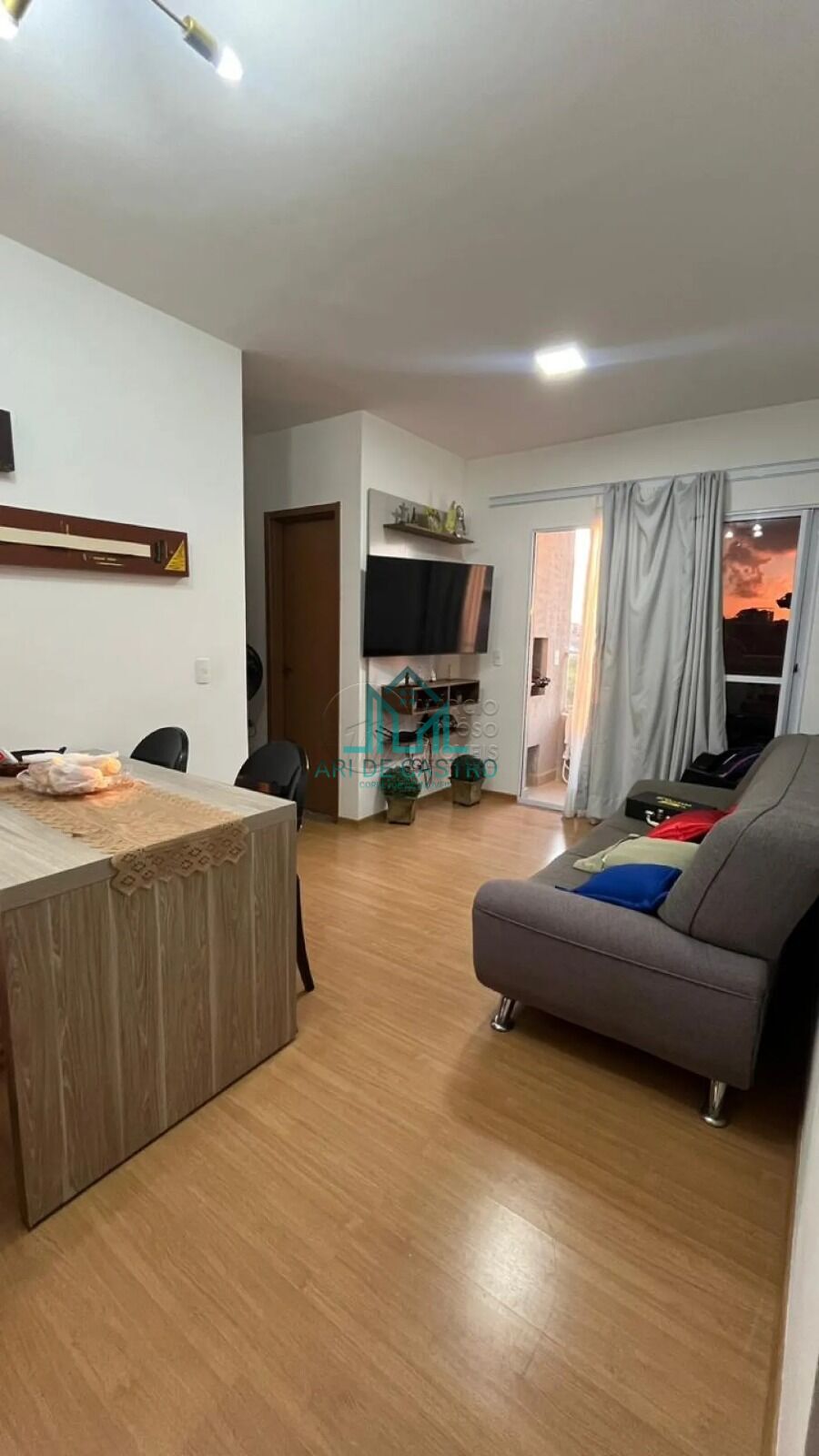 Apartamento à venda com 2 quartos, 55m² - Foto 1