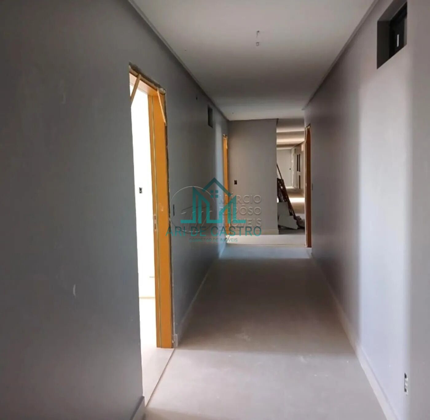 Apartamento à venda com 2 quartos, 61m² - Foto 3