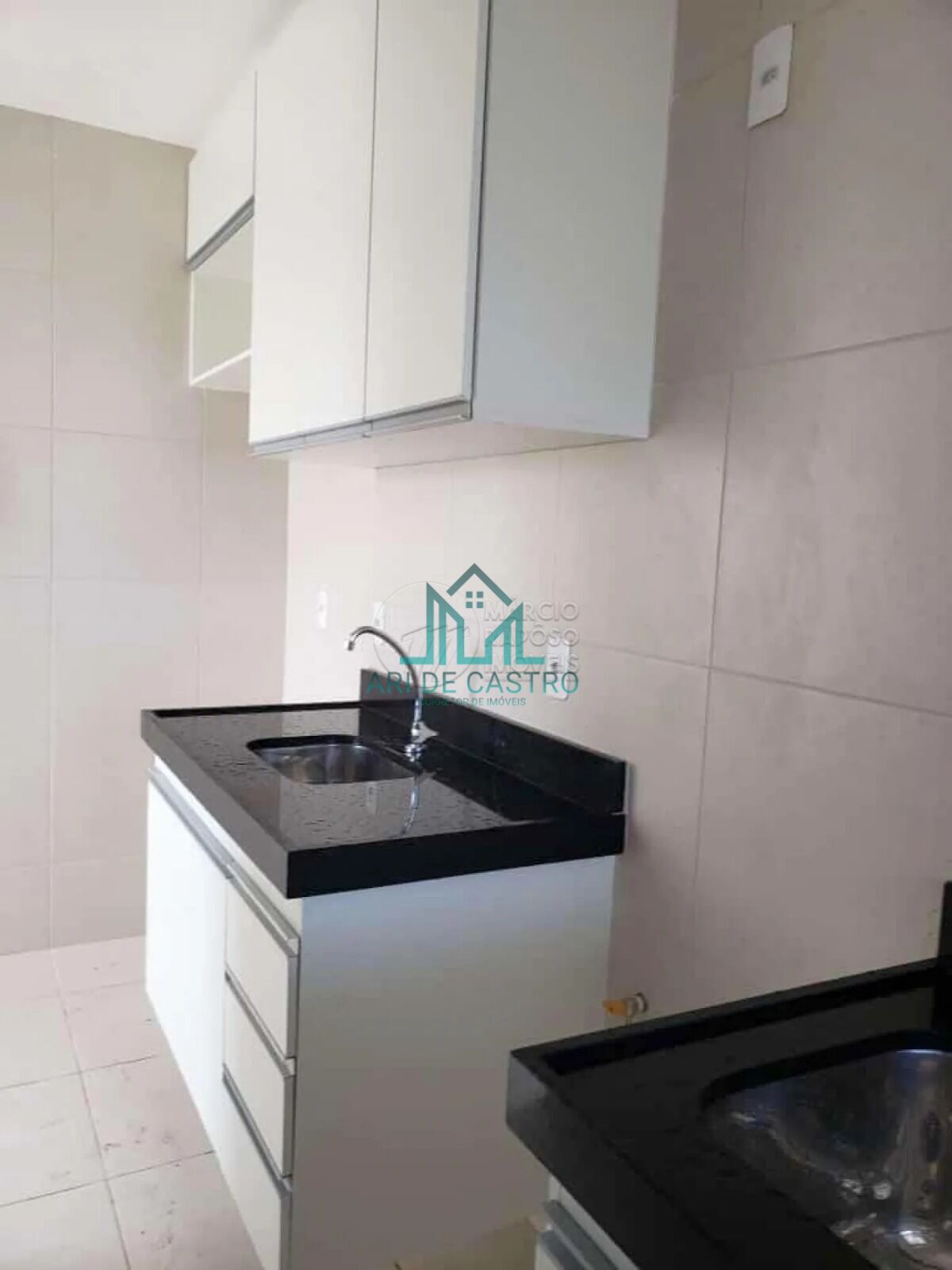 Apartamento à venda com 1 quarto, 42m² - Foto 4