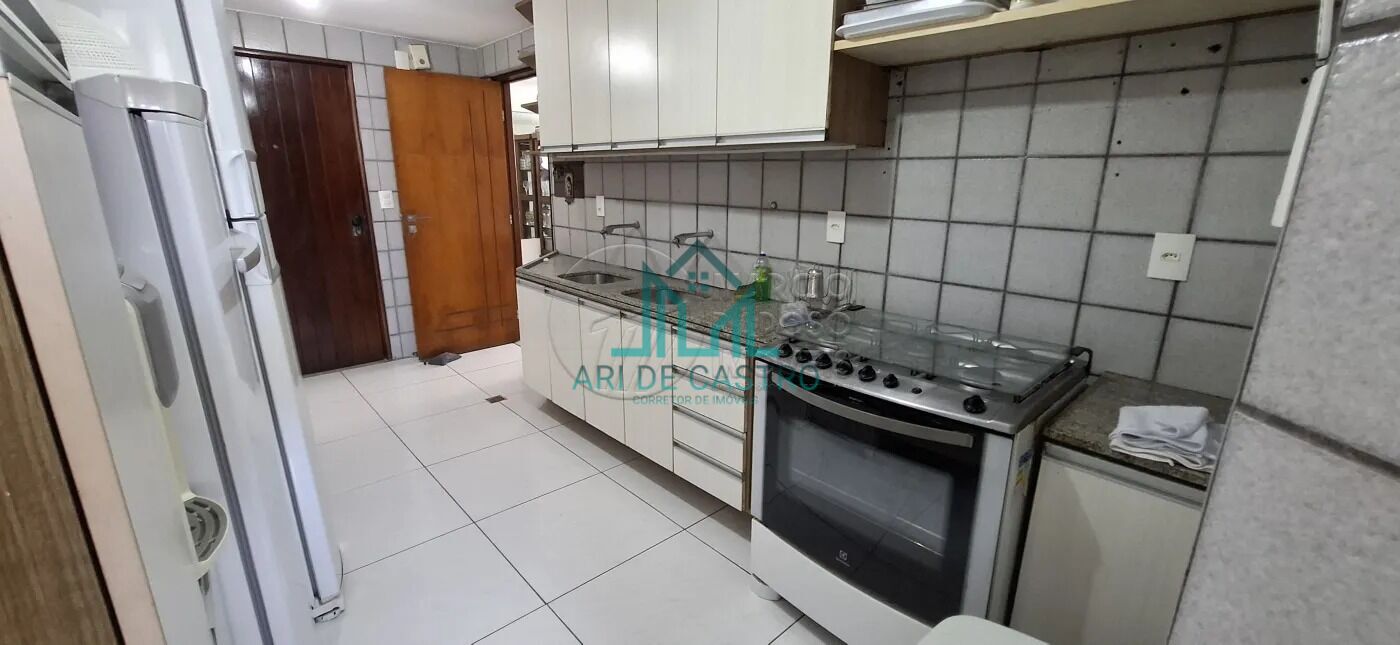 Apartamento à venda com 4 quartos, 206m² - Foto 12