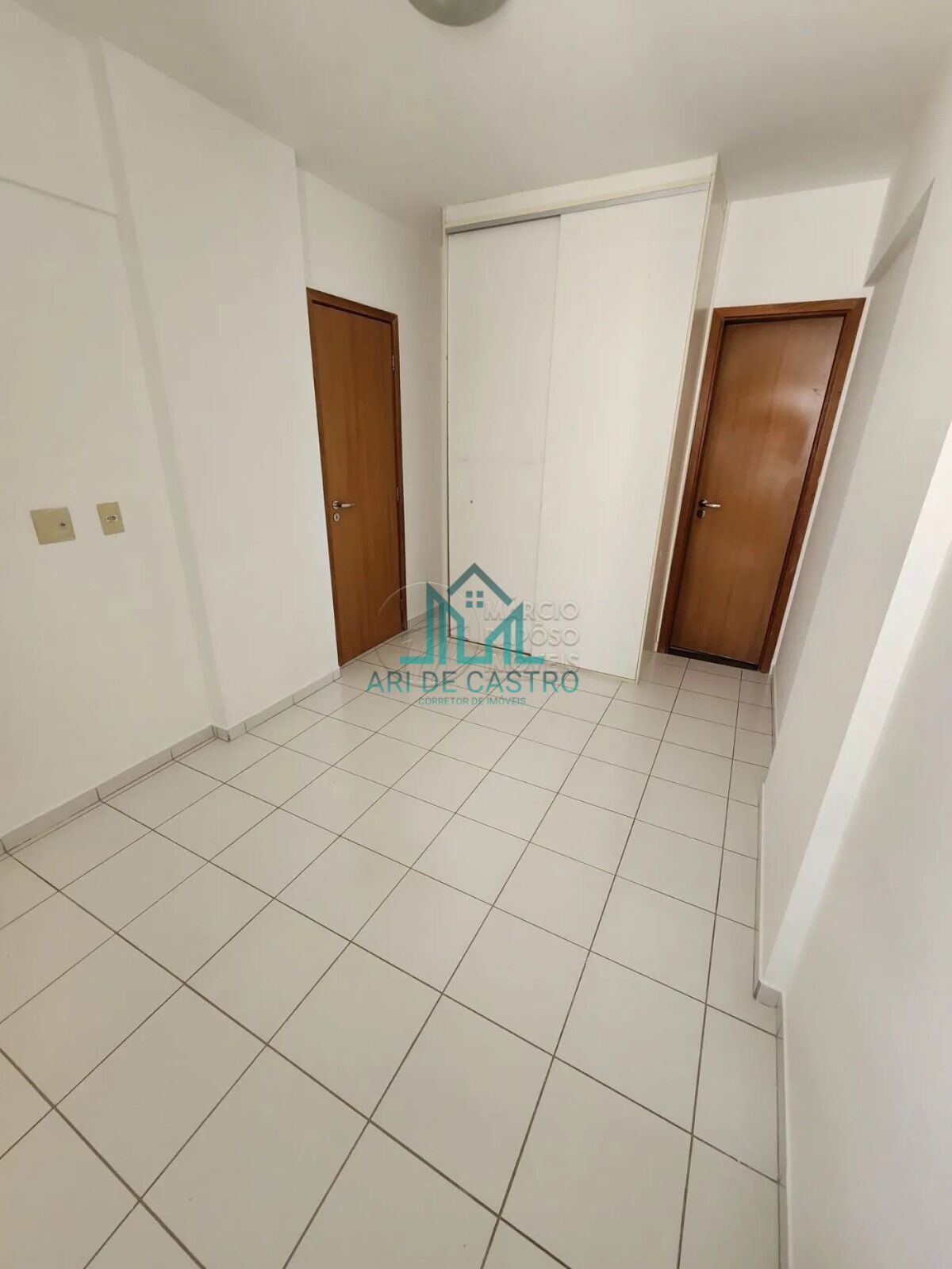 Apartamento para alugar com 2 quartos, 66m² - Foto 4