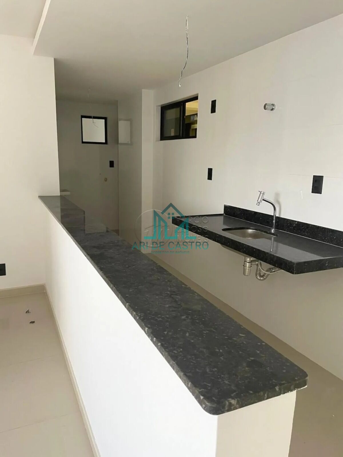 Apartamento à venda com 2 quartos, 63m² - Foto 2