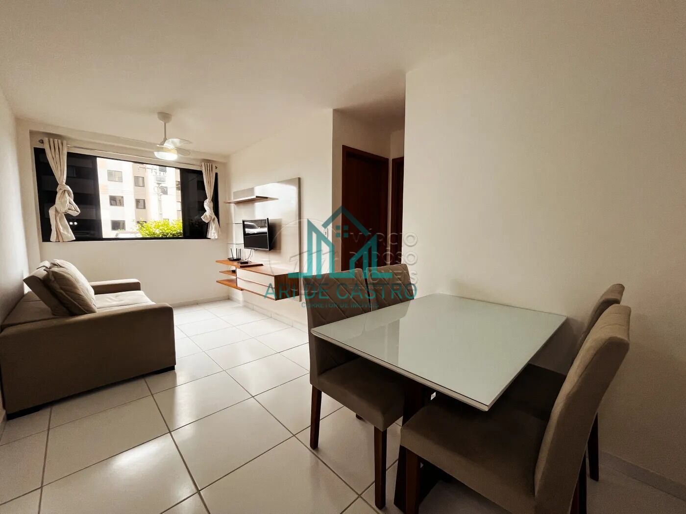 Apartamento à venda com 2 quartos, 45m² - Foto 2