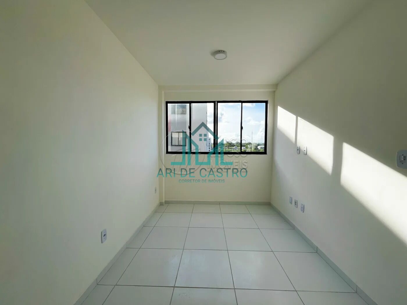 Apartamento à venda com 2 quartos, 49m² - Foto 2