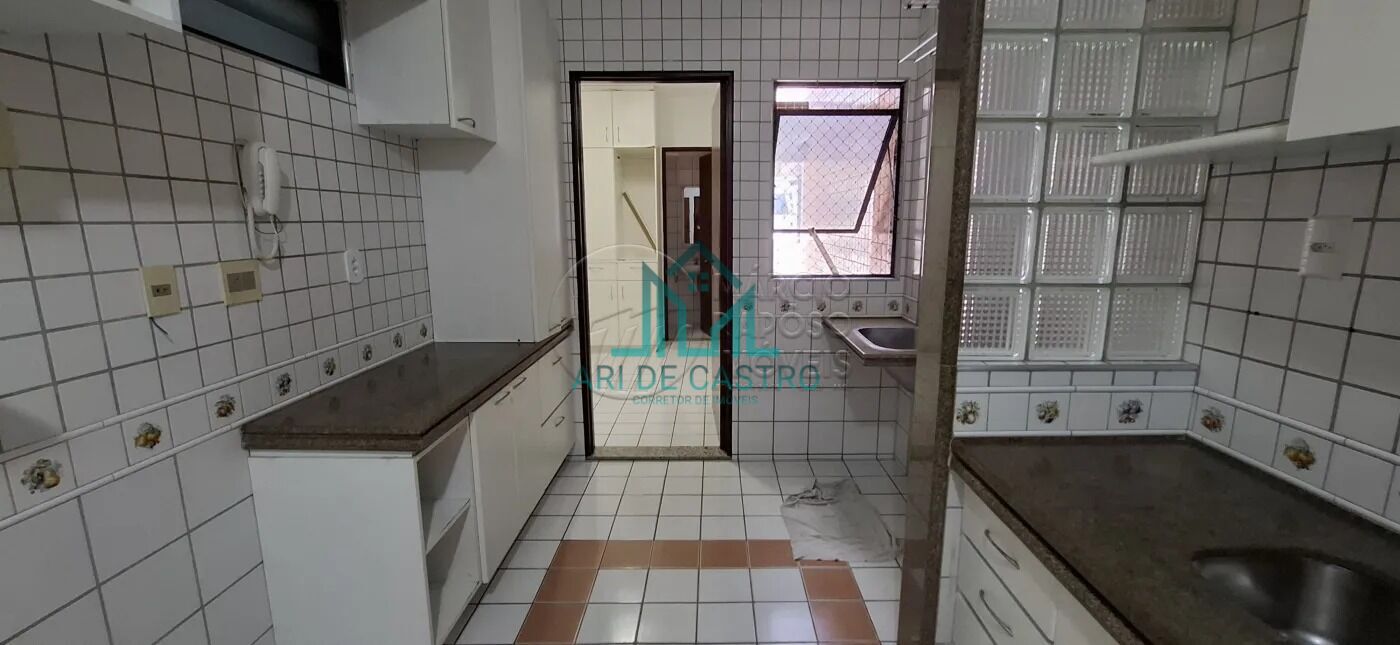 Apartamento à venda com 3 quartos, 121m² - Foto 17