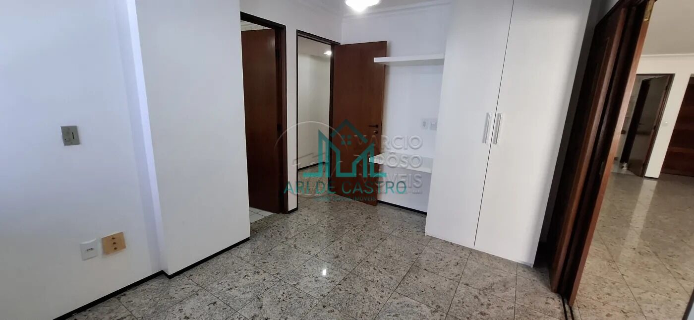 Apartamento à venda com 3 quartos, 121m² - Foto 12