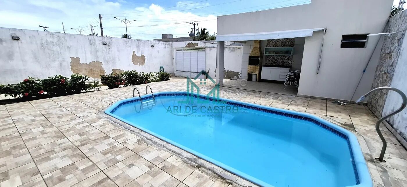 Casa à venda com 3 quartos, 212m² - Foto 4