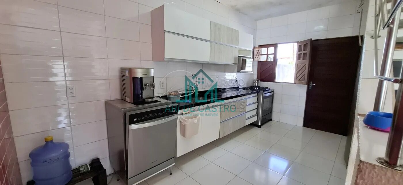 Casa à venda com 3 quartos, 212m² - Foto 10