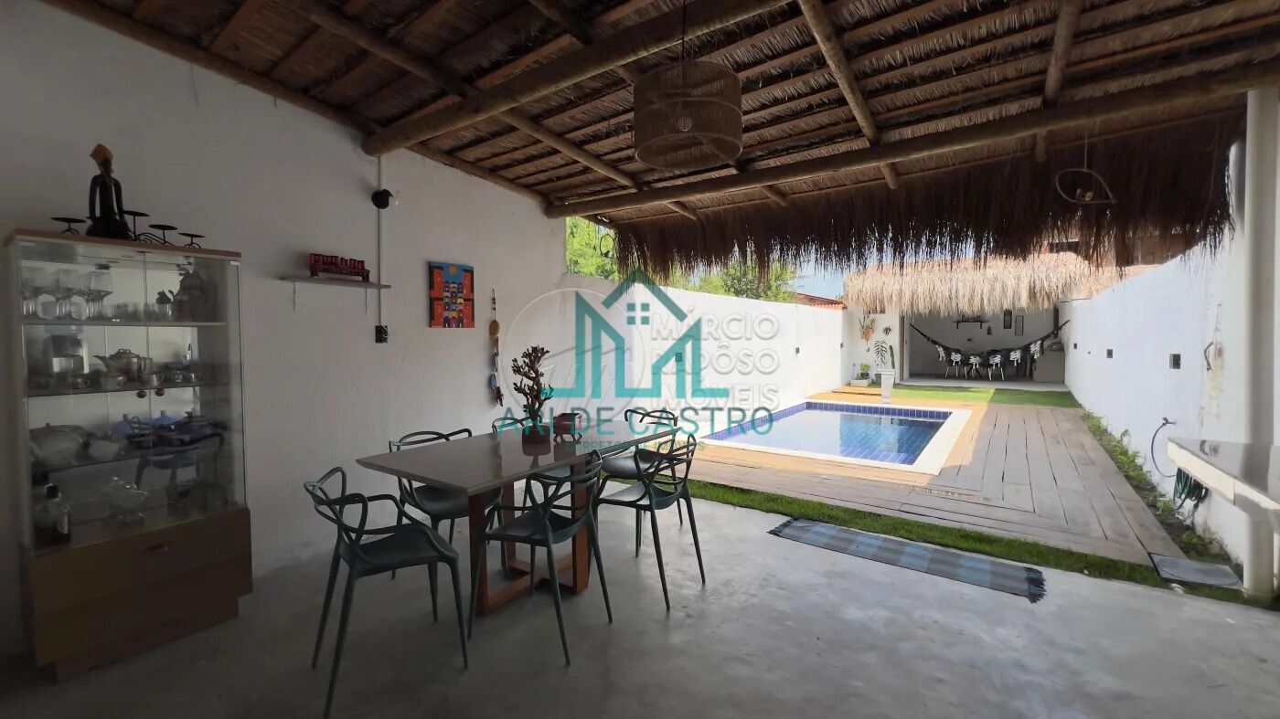 Casa à venda com 3 quartos, 150m² - Foto 2