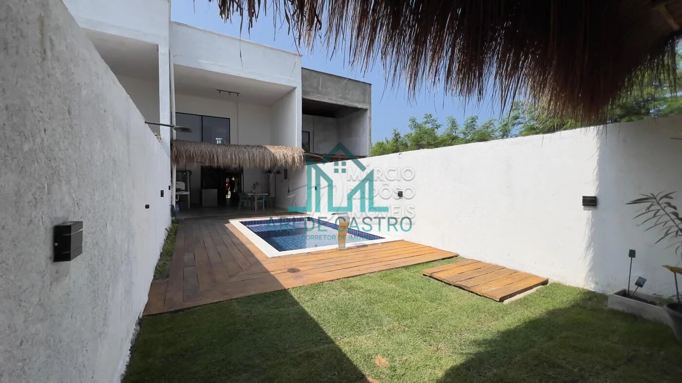 Casa à venda com 3 quartos, 150m² - Foto 1