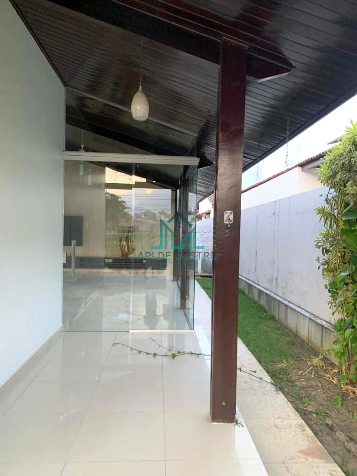 Casa à venda com 4 quartos, 357m² - Foto 8