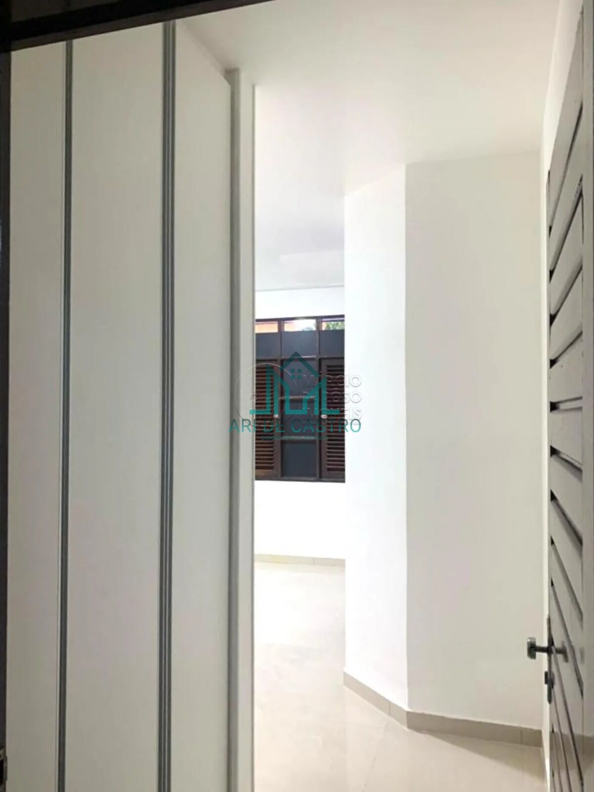 Casa à venda com 4 quartos, 357m² - Foto 18