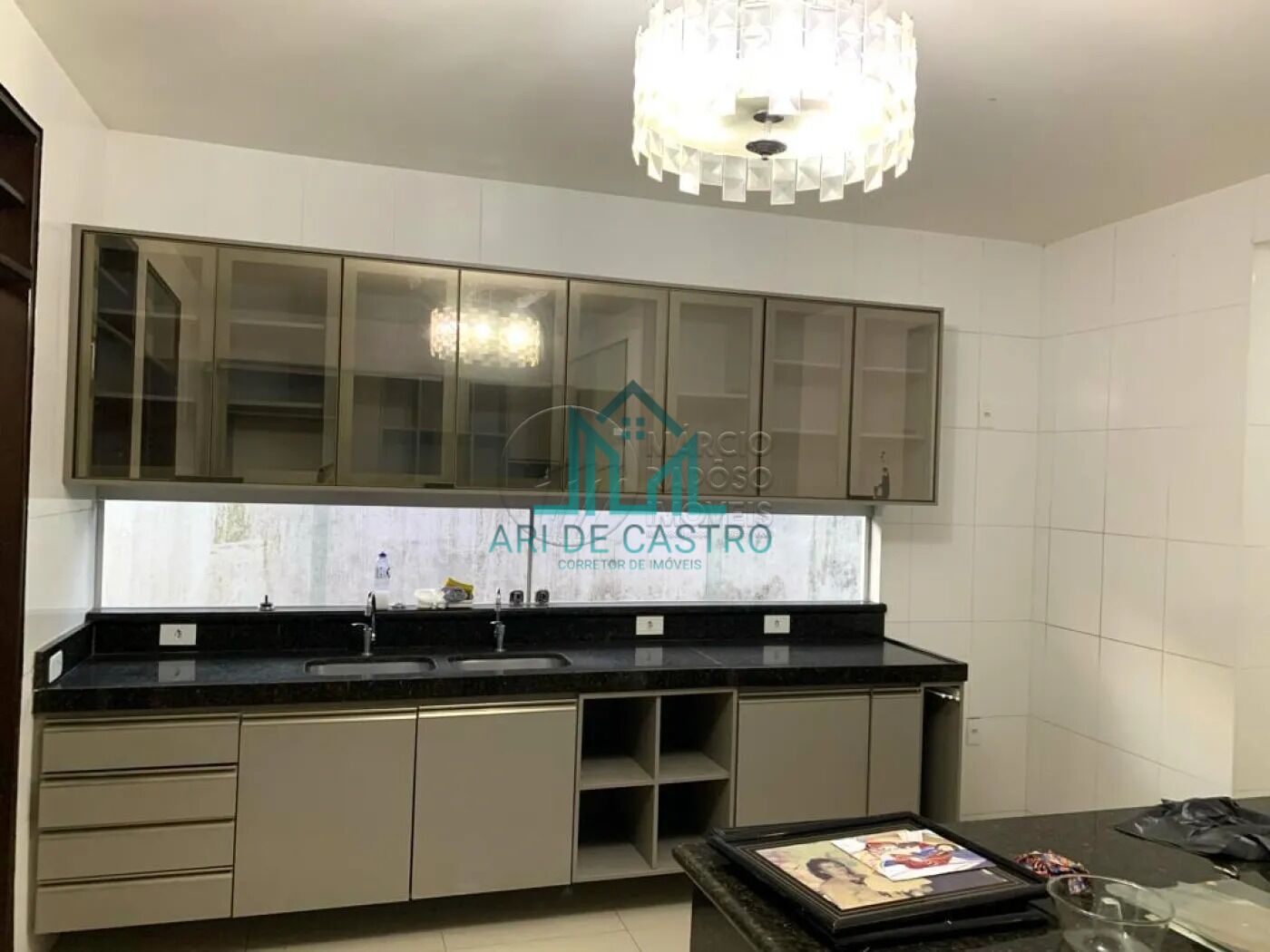 Casa à venda com 4 quartos, 357m² - Foto 6
