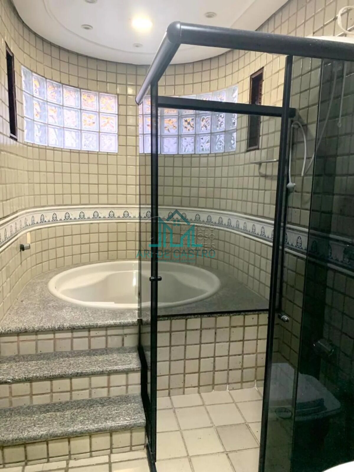 Casa à venda com 4 quartos, 357m² - Foto 16
