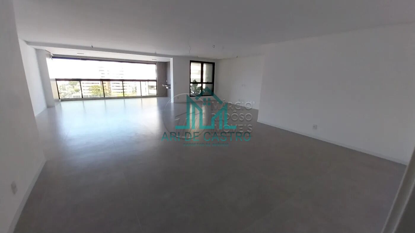 Apartamento à venda com 4 quartos, 227m² - Foto 2