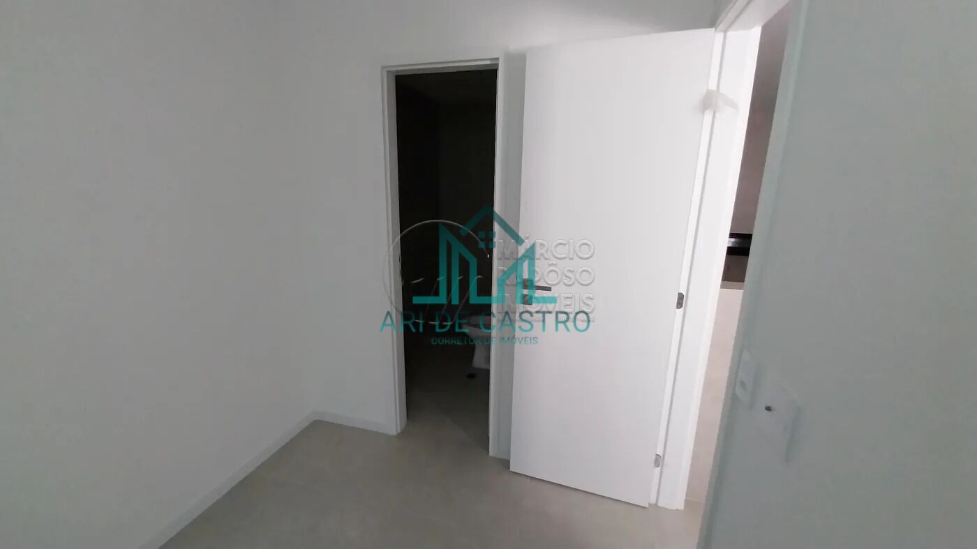 Apartamento à venda com 4 quartos, 227m² - Foto 14