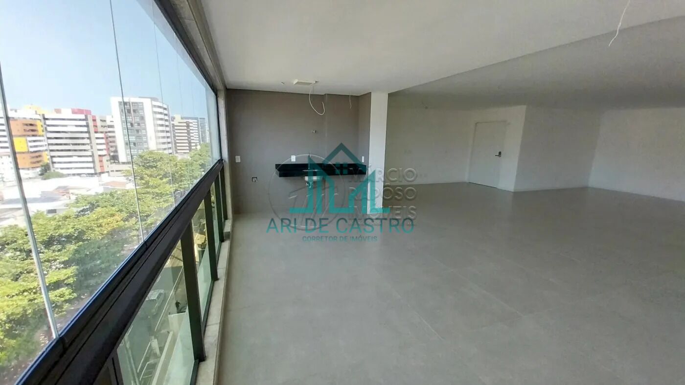 Apartamento à venda com 4 quartos, 227m² - Foto 4