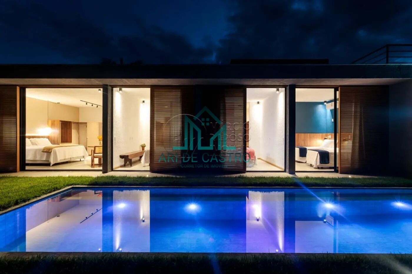 Casa à venda com 4 quartos, 350m² - Foto 3