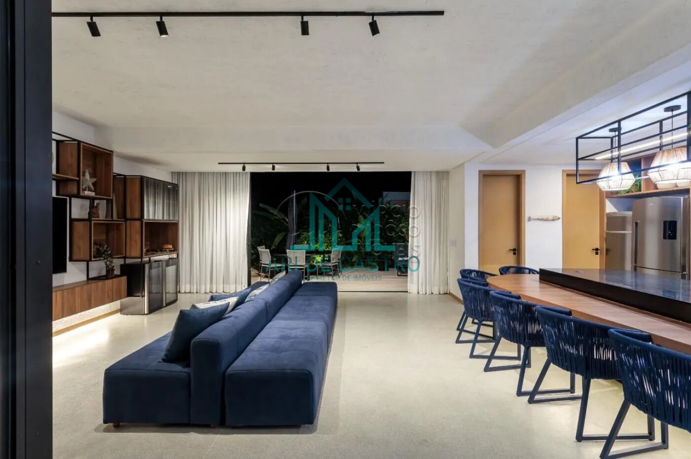Casa à venda com 4 quartos, 350m² - Foto 15