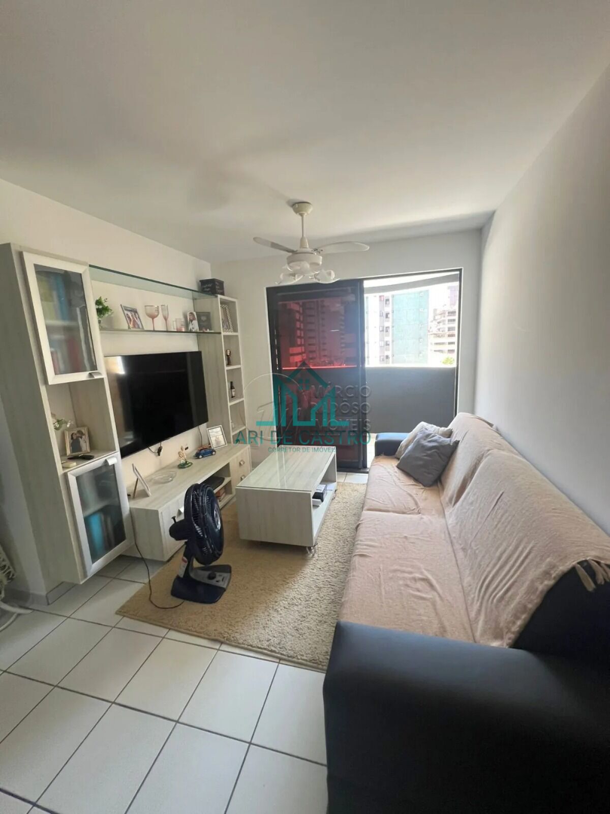 Apartamento à venda com 3 quartos, 88m² - Foto 1