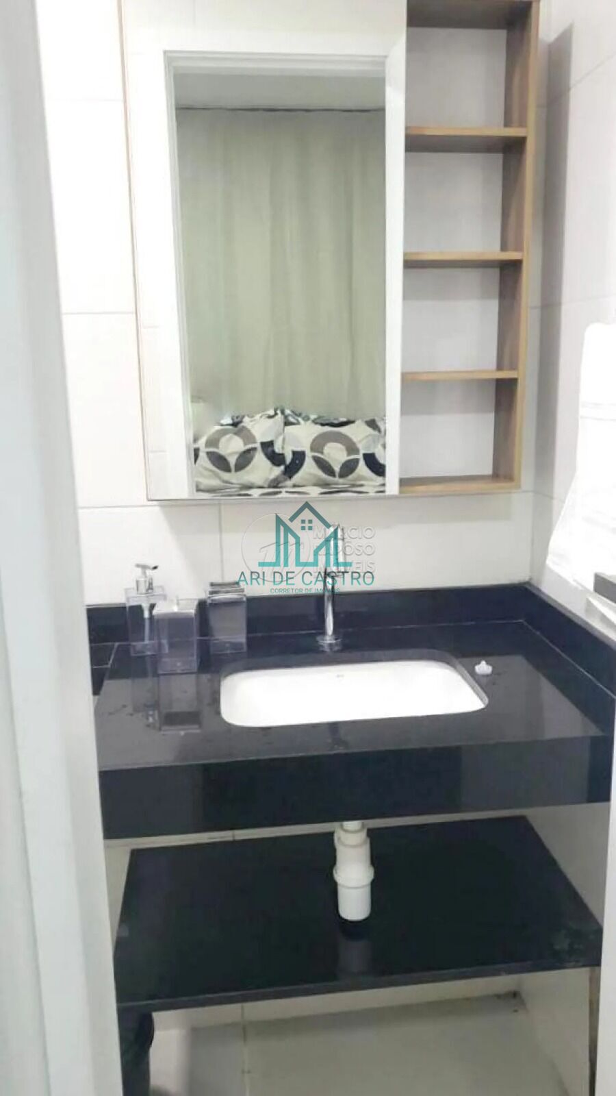 Apartamento à venda com 1 quarto, 41m² - Foto 5