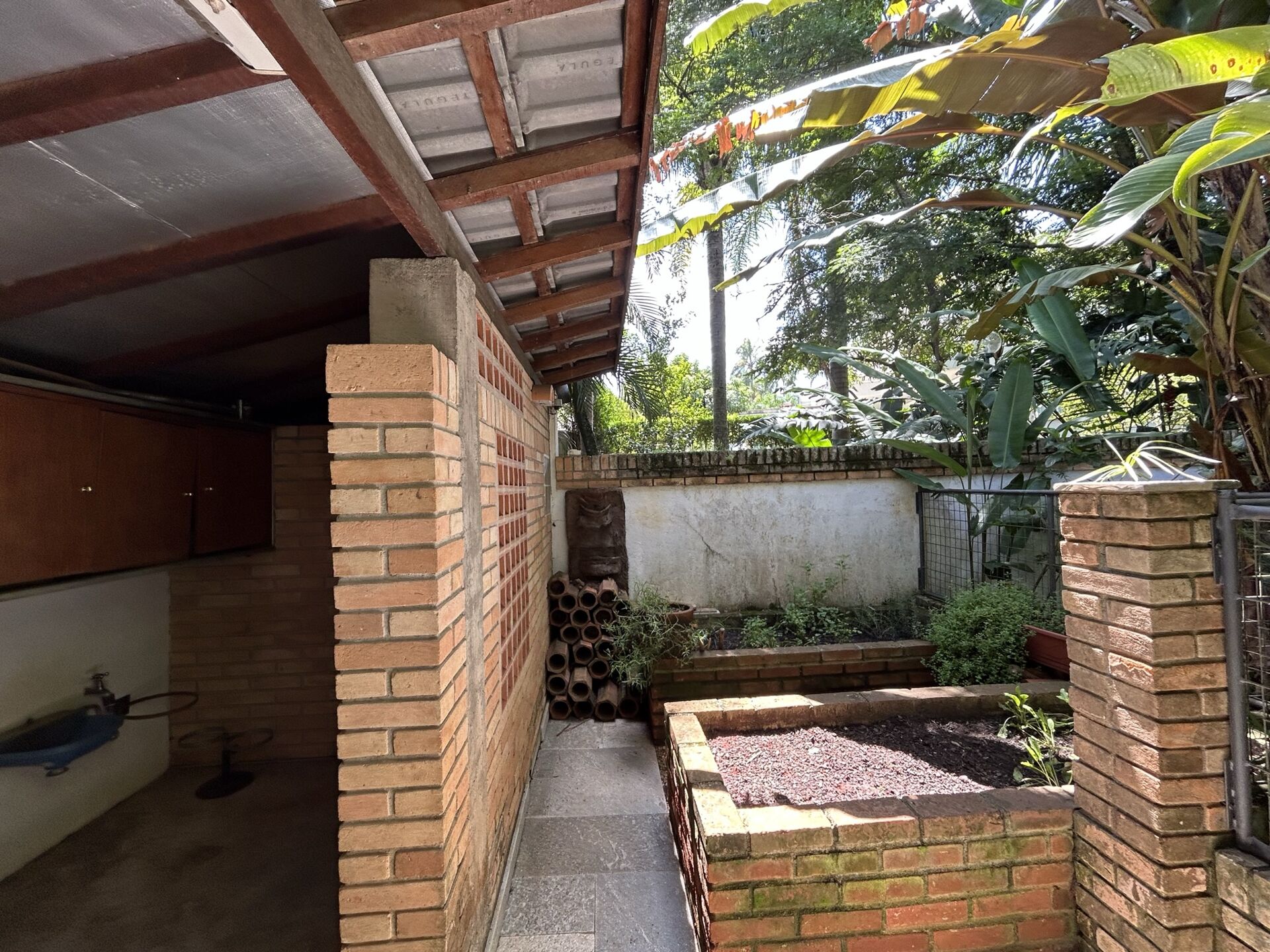 Casa à venda com 4 quartos, 450m² - Foto 6