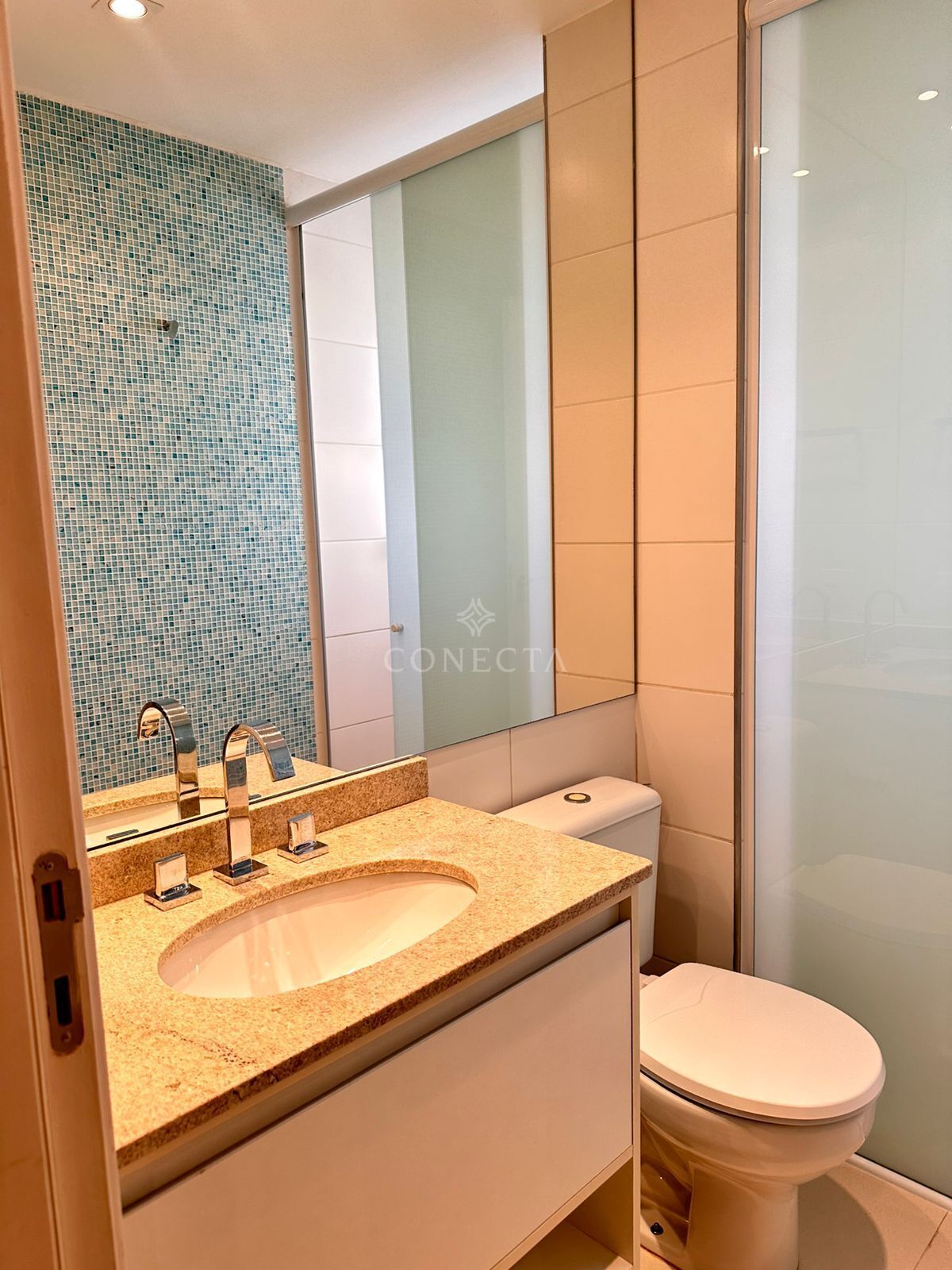 Apartamento para alugar com 3 quartos, 202m² - Foto 23