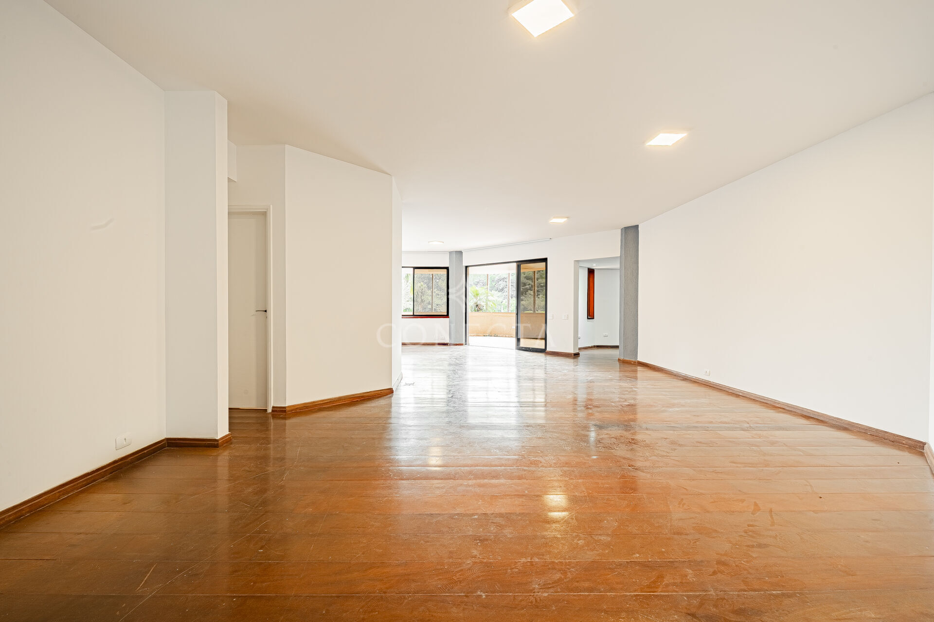 Apartamento para alugar com 3 quartos, 339m² - Foto 6