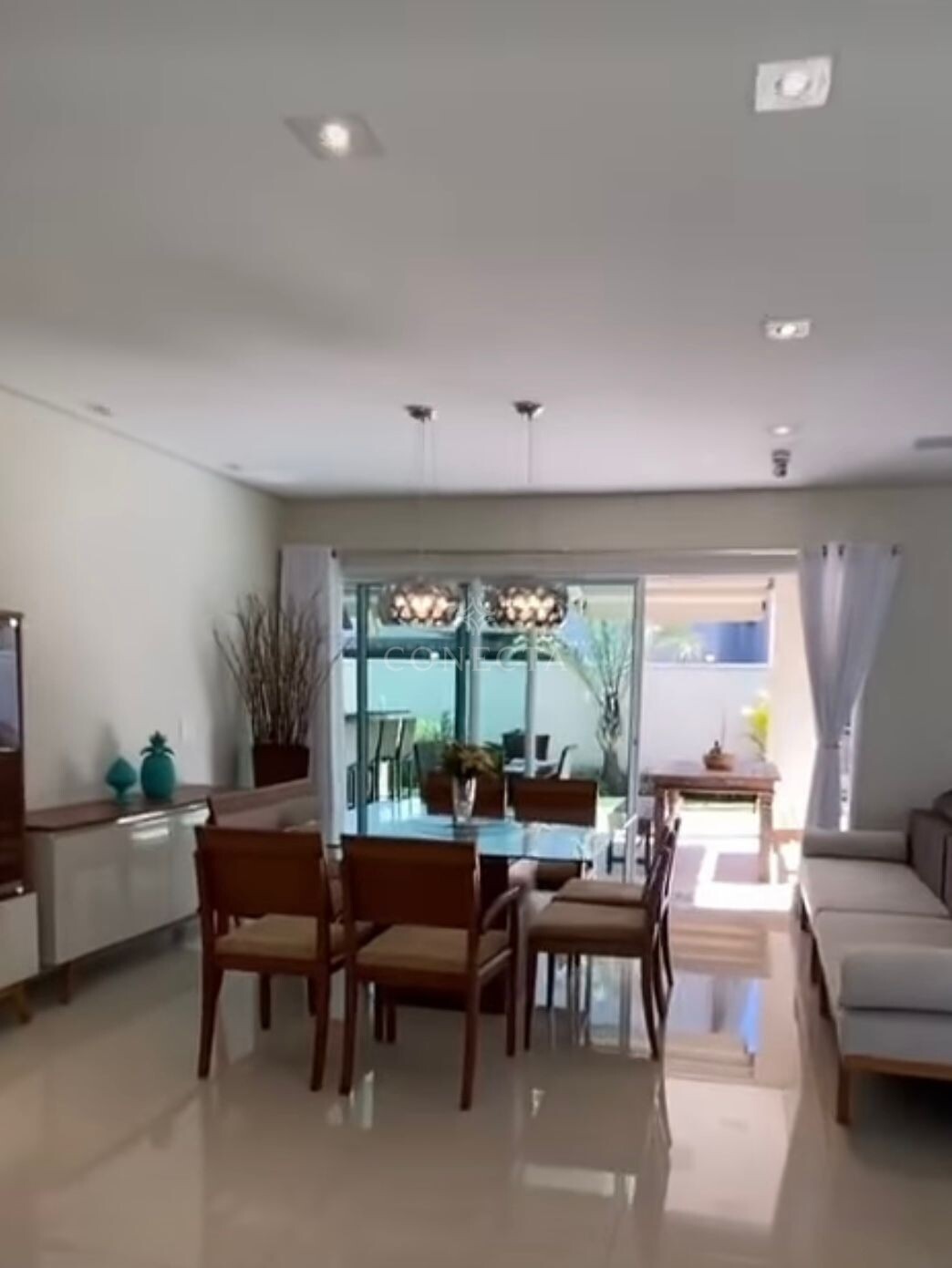 Casa para alugar com 4 quartos, 350m² - Foto 9