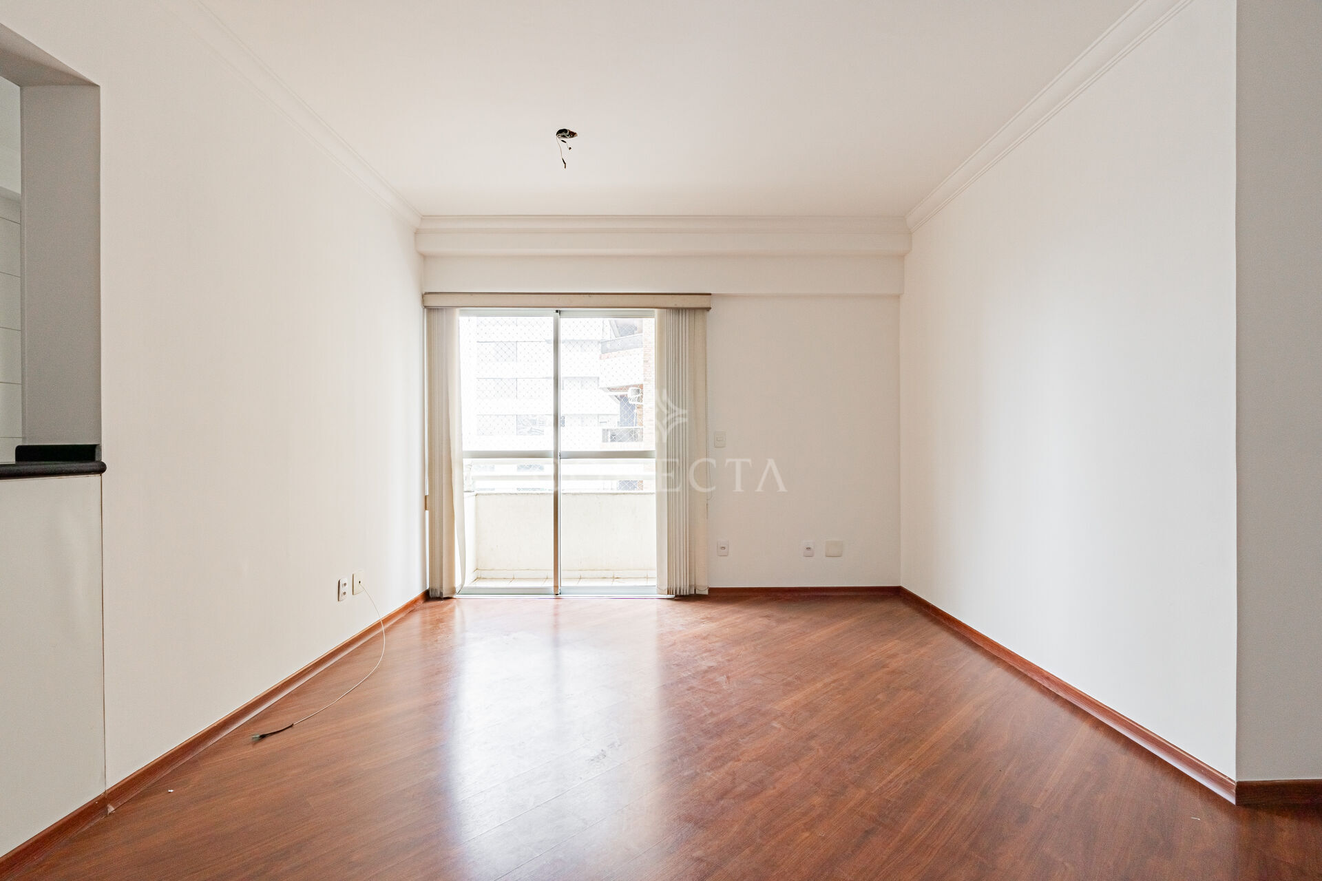 Apartamento à venda com 2 quartos, 62m² - Foto 1