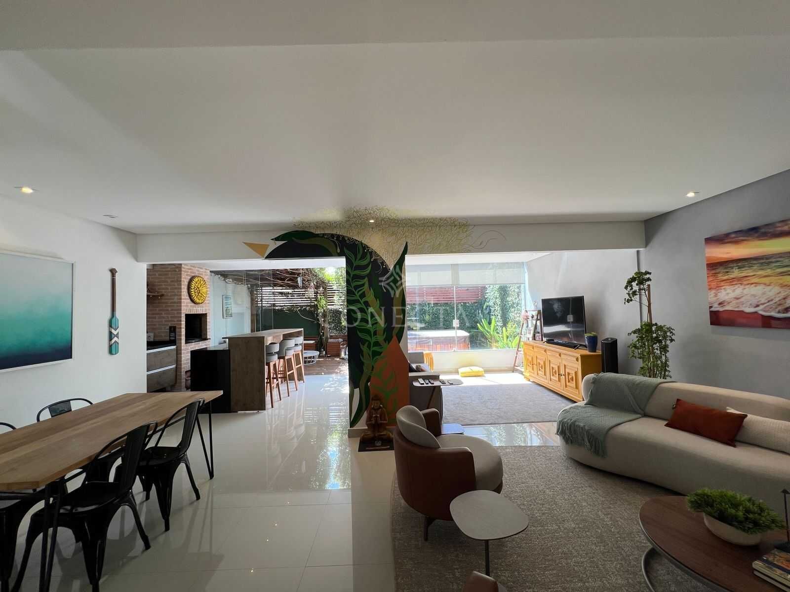 Casa à venda com 3 quartos, 180m² - Foto 2