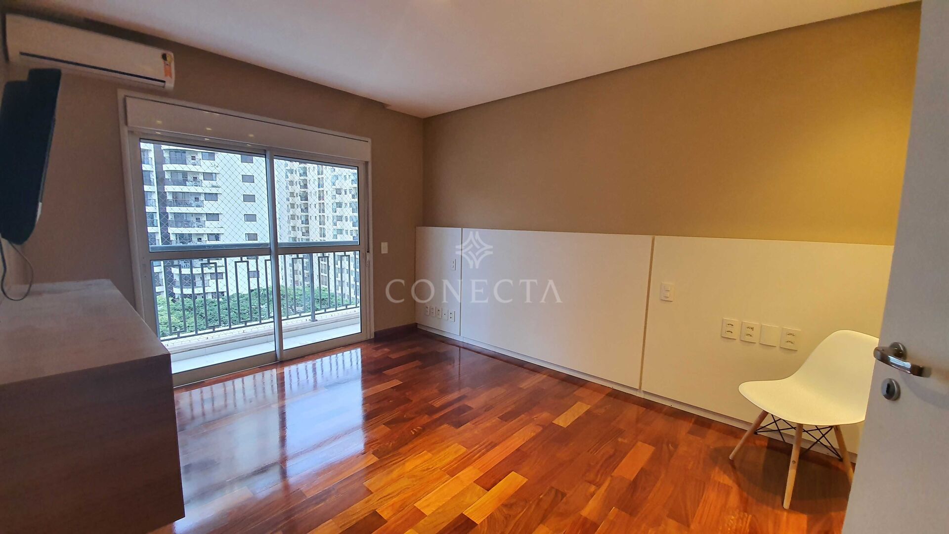 Apartamento para alugar com 4 quartos, 212m² - Foto 15