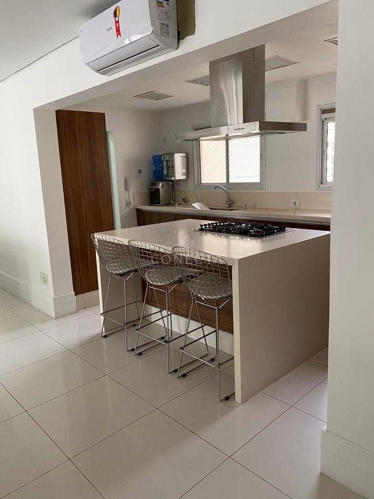 Apartamento para alugar com 4 quartos, 212m² - Foto 9