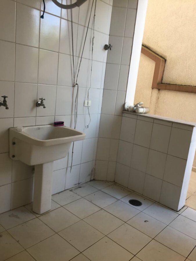 Casa à venda com 4 quartos, 307m² - Foto 9