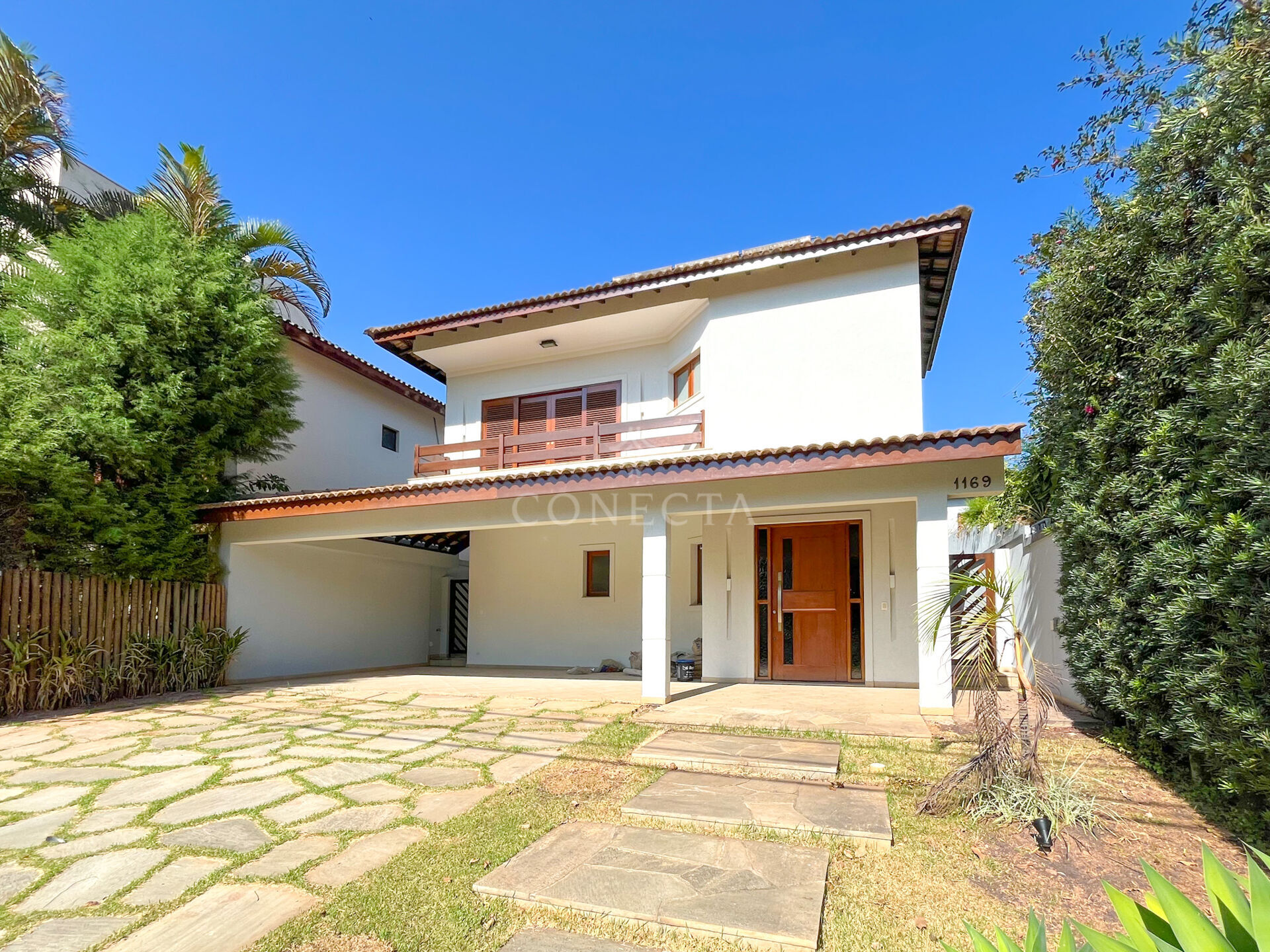 Casa para alugar com 3 quartos, 360m² - Foto 2