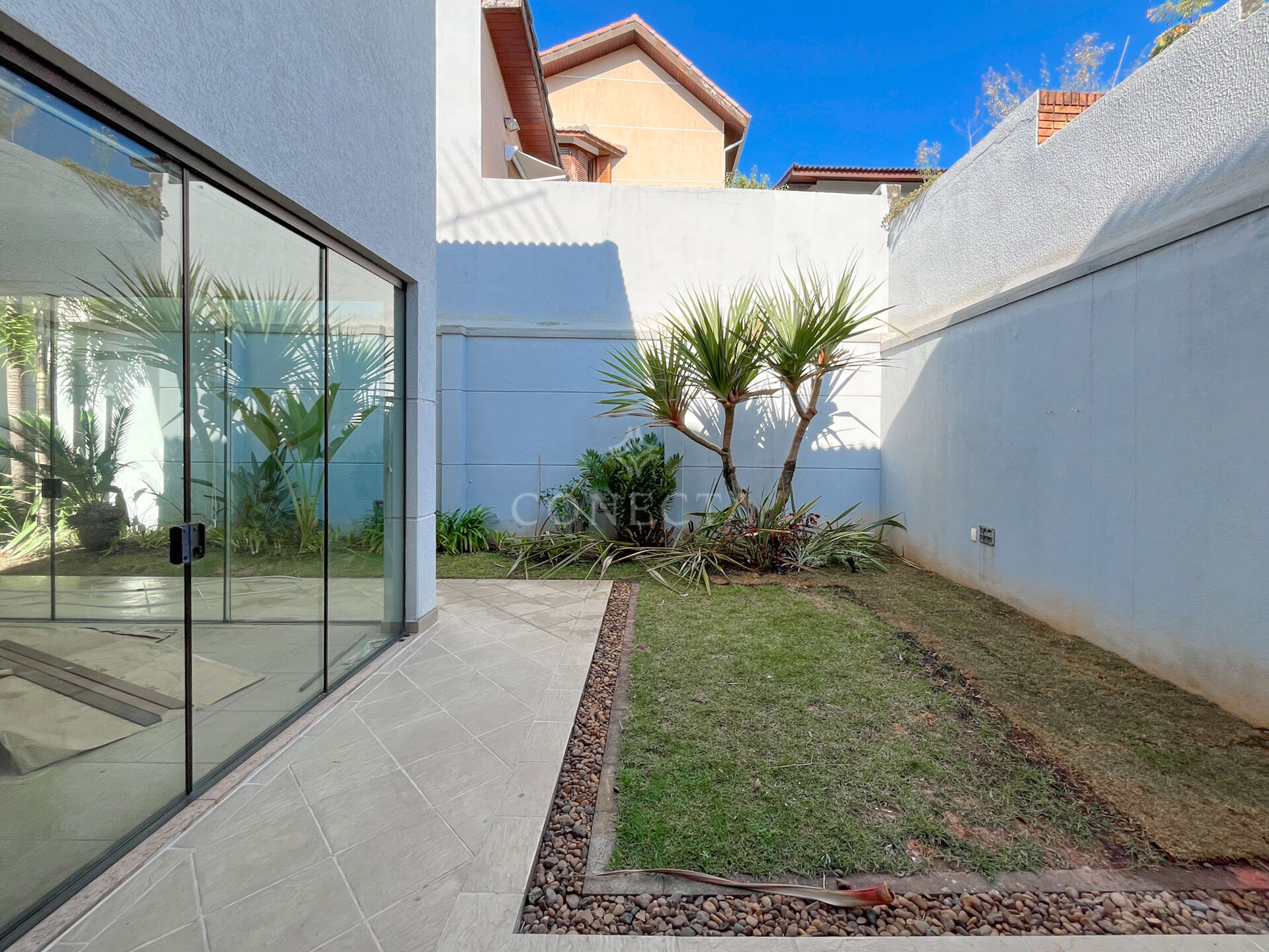 Casa para alugar com 3 quartos, 360m² - Foto 5
