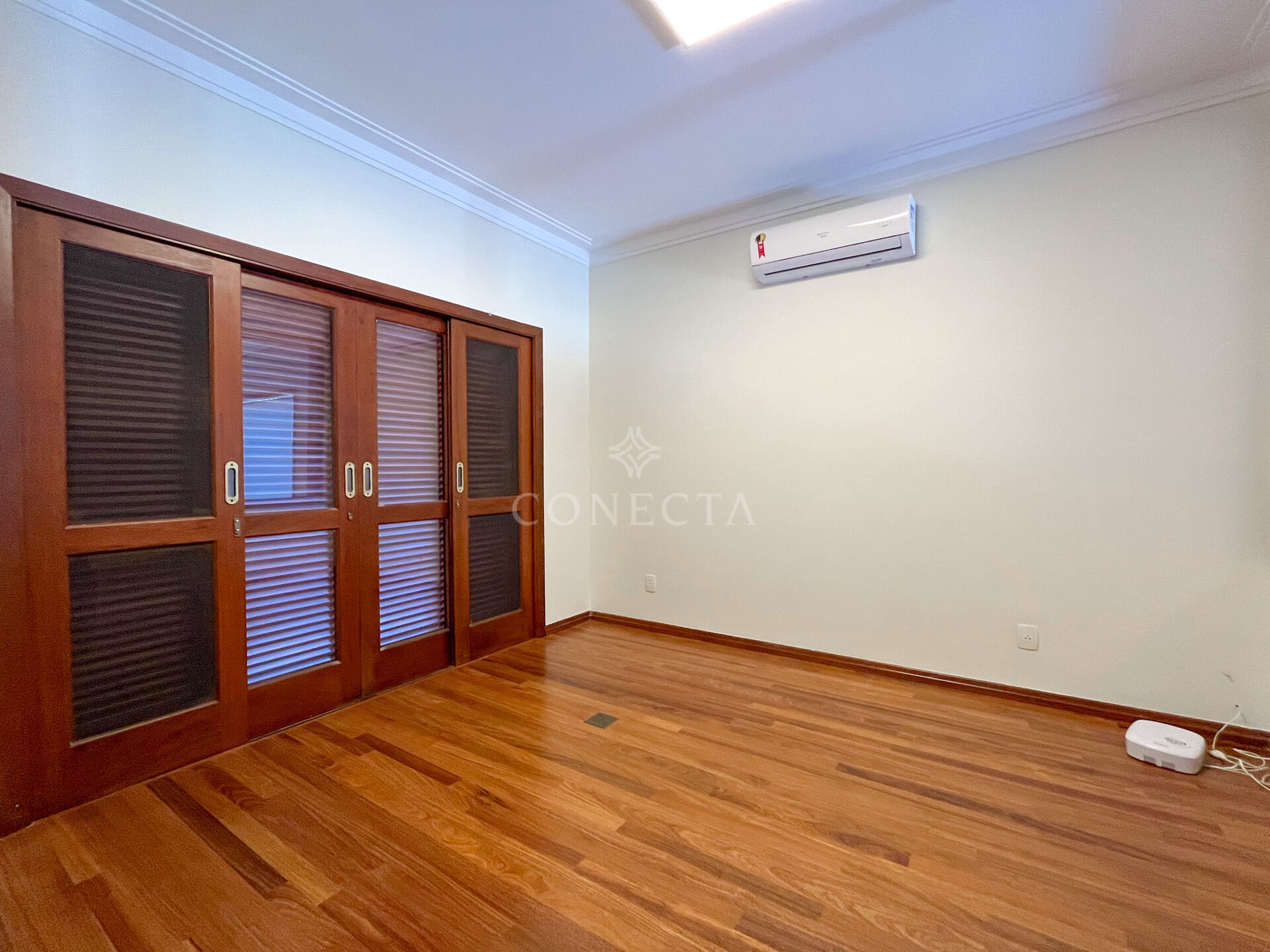 Casa para alugar com 3 quartos, 360m² - Foto 18